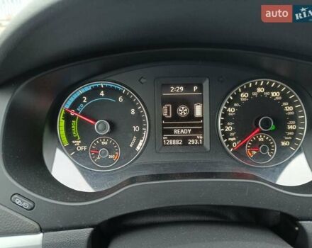 Серый Фольксваген Джетта, объемом двигателя 1.39 л и пробегом 128 тыс. км за 9500 $, фото 4 на Automoto.ua