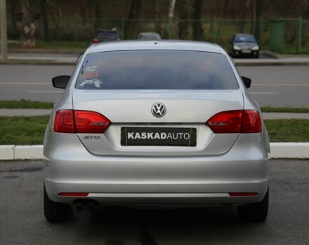 Серый Фольксваген Джетта, объемом двигателя 2 л и пробегом 235 тыс. км за 7500 $, фото 4 на Automoto.ua