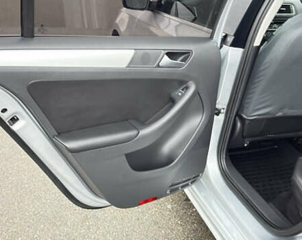 Сірий Фольксваген Джетта, об'ємом двигуна 2.5 л та пробігом 256 тис. км за 8500 $, фото 15 на Automoto.ua