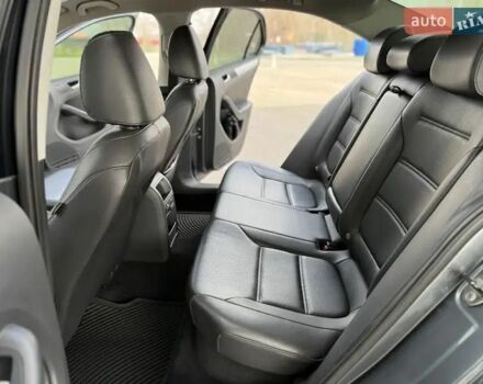 Сірий Фольксваген Джетта, об'ємом двигуна 1.8 л та пробігом 200 тис. км за 9500 $, фото 14 на Automoto.ua