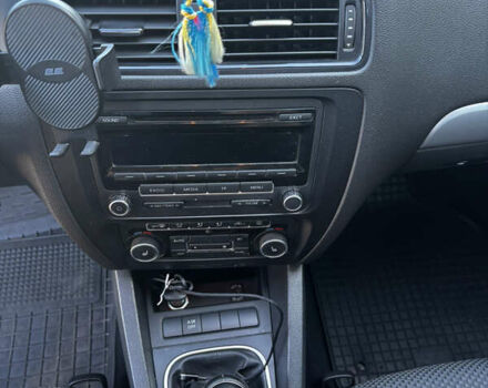 Сірий Фольксваген Джетта, об'ємом двигуна 1.4 л та пробігом 156 тис. км за 9999 $, фото 31 на Automoto.ua