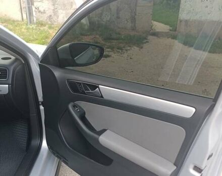 Серый Фольксваген Джетта, объемом двигателя 1.4 л и пробегом 264 тыс. км за 10000 $, фото 15 на Automoto.ua