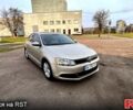 Серый Фольксваген Джетта, объемом двигателя 1.4 л и пробегом 286 тыс. км за 9500 $, фото 1 на Automoto.ua