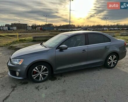 Серый Фольксваген Джетта, объемом двигателя 2 л и пробегом 167 тыс. км за 11000 $, фото 2 на Automoto.ua