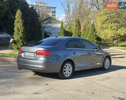 Фольксваген Джетта 2013 в Киеве на Automoto.ua Серый Фольксваген Джетта, объемом двигателя 1.8 л и пробегом 150 тыс. км за 8299 $, фото 6 на Automoto.ua
