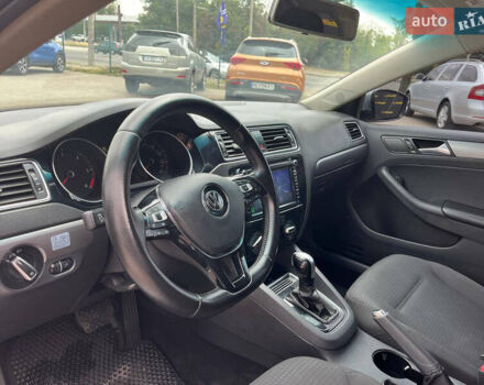 Сірий Фольксваген Джетта, об'ємом двигуна 2 л та пробігом 272 тис. км за 9900 $, фото 11 на Automoto.ua