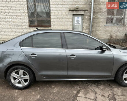 Серый Фольксваген Джетта, объемом двигателя 1.97 л и пробегом 260 тыс. км за 11000 $, фото 7 на Automoto.ua