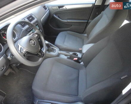 Серый Фольксваген Джетта, объемом двигателя 1.8 л и пробегом 127 тыс. км за 12100 $, фото 32 на Automoto.ua