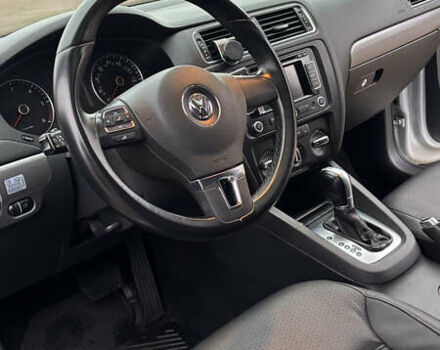 Сірий Фольксваген Джетта, об'ємом двигуна 1.97 л та пробігом 230 тис. км за 10800 $, фото 26 на Automoto.ua