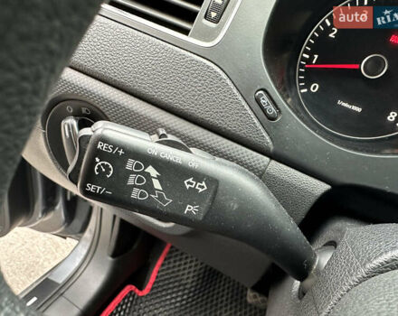 Серый Фольксваген Джетта, объемом двигателя 1.8 л и пробегом 228 тыс. км за 6999 $, фото 28 на Automoto.ua