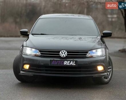 Сірий Фольксваген Джетта, об'ємом двигуна 1.8 л та пробігом 178 тис. км за 11000 $, фото 2 на Automoto.ua