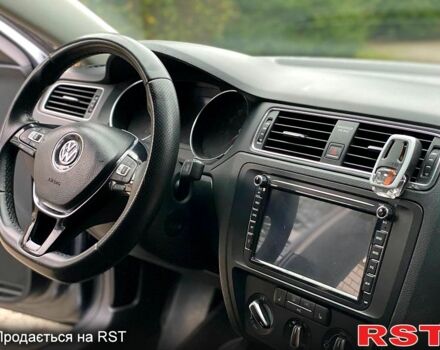 Серый Фольксваген Джетта, объемом двигателя 1.8 л и пробегом 119 тыс. км за 10000 $, фото 13 на Automoto.ua