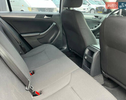 Сірий Фольксваген Джетта, об'ємом двигуна 2 л та пробігом 272 тис. км за 9900 $, фото 14 на Automoto.ua