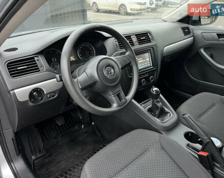 Серый Фольксваген Джетта, объемом двигателя 1.97 л и пробегом 127 тыс. км за 11999 $, фото 11 на Automoto.ua