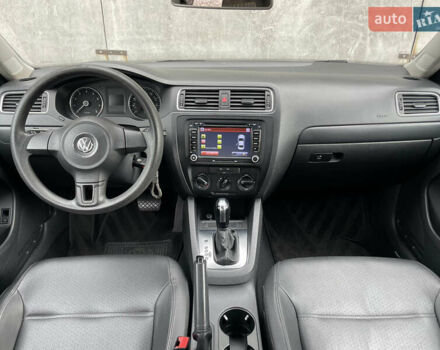 Серый Фольксваген Джетта, объемом двигателя 1.8 л и пробегом 225 тыс. км за 7290 $, фото 23 на Automoto.ua