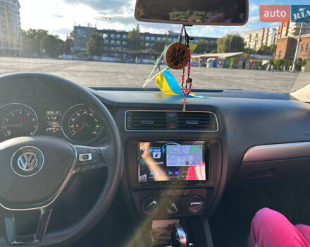 Серый Фольксваген Джетта, объемом двигателя 1.8 л и пробегом 190 тыс. км за 9500 $, фото 21 на Automoto.ua