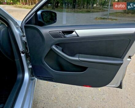 Серый Фольксваген Джетта, объемом двигателя 1.8 л и пробегом 177 тыс. км за 9900 $, фото 18 на Automoto.ua