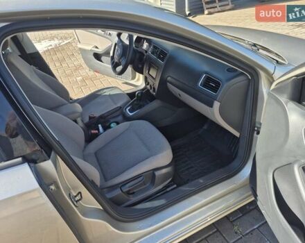 Серый Фольксваген Джетта, объемом двигателя 1.98 л и пробегом 117 тыс. км за 9900 $, фото 7 на Automoto.ua