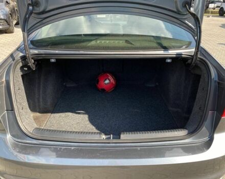 Серый Фольксваген Джетта, объемом двигателя 1.8 л и пробегом 131 тыс. км за 9700 $, фото 21 на Automoto.ua