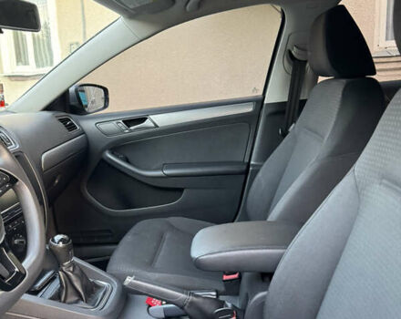 Серый Фольксваген Джетта, объемом двигателя 2 л и пробегом 240 тыс. км за 8200 $, фото 9 на Automoto.ua