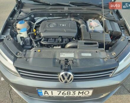 Серый Фольксваген Джетта, объемом двигателя 1.8 л и пробегом 165 тыс. км за 7700 $, фото 5 на Automoto.ua