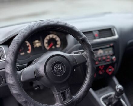 Сірий Фольксваген Джетта, об'ємом двигуна 2 л та пробігом 182 тис. км за 6200 $, фото 5 на Automoto.ua