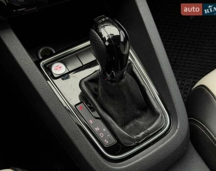 Сірий Фольксваген Джетта, об'ємом двигуна 1.8 л та пробігом 178 тис. км за 11000 $, фото 47 на Automoto.ua