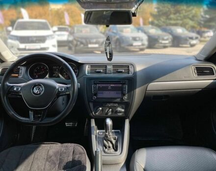 Серый Фольксваген Джетта, объемом двигателя 1.8 л и пробегом 131 тыс. км за 9700 $, фото 18 на Automoto.ua