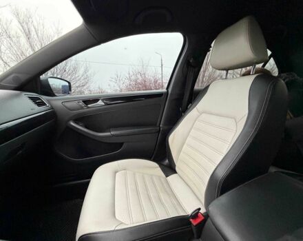 Серый Фольксваген Джетта, объемом двигателя 1.8 л и пробегом 178 тыс. км за 11000 $, фото 16 на Automoto.ua