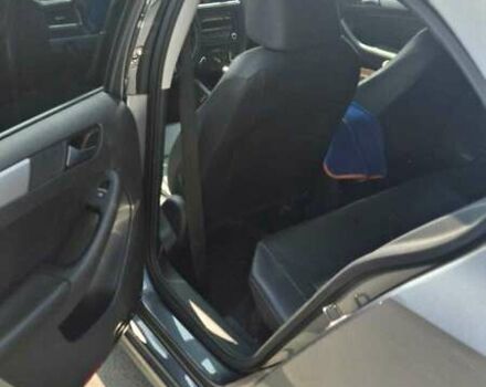 Серый Фольксваген Джетта, объемом двигателя 1.8 л и пробегом 110 тыс. км за 10200 $, фото 7 на Automoto.ua