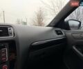 Сірий Фольксваген Джетта, об'ємом двигуна 1.8 л та пробігом 178 тис. км за 11000 $, фото 48 на Automoto.ua