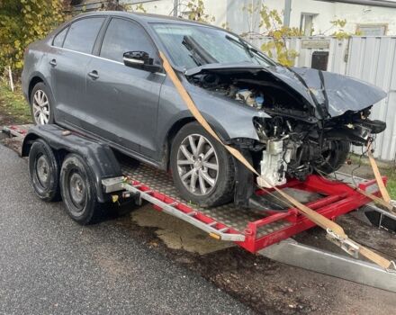 Серый Фольксваген Джетта, объемом двигателя 1.8 л и пробегом 100 тыс. км за 2500 $, фото 1 на Automoto.ua