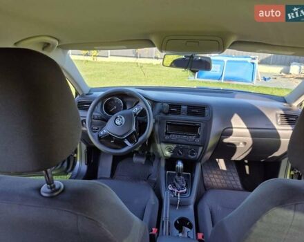 Сірий Фольксваген Джетта, об'ємом двигуна 1.98 л та пробігом 195 тис. км за 9100 $, фото 6 на Automoto.ua