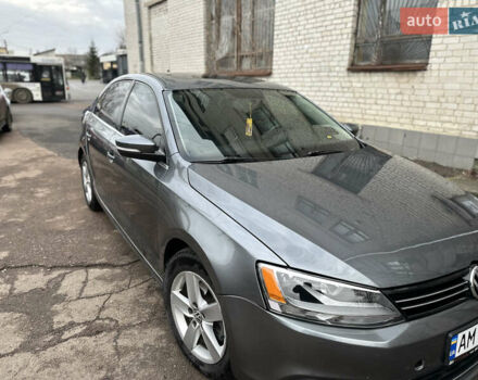 Серый Фольксваген Джетта, объемом двигателя 1.97 л и пробегом 260 тыс. км за 11000 $, фото 8 на Automoto.ua