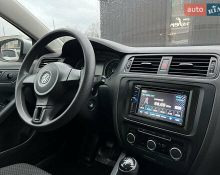 Серый Фольксваген Джетта, объемом двигателя 1.97 л и пробегом 127 тыс. км за 11999 $, фото 32 на Automoto.ua