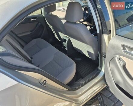 Серый Фольксваген Джетта, объемом двигателя 1.98 л и пробегом 117 тыс. км за 9900 $, фото 5 на Automoto.ua