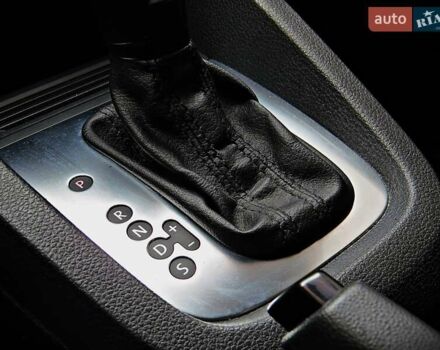 Серый Фольксваген Джетта, объемом двигателя 1.98 л и пробегом 174 тыс. км за 8900 $, фото 11 на Automoto.ua