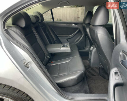 Серый Фольксваген Джетта, объемом двигателя 1.8 л и пробегом 225 тыс. км за 7290 $, фото 25 на Automoto.ua