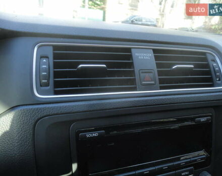 Серый Фольксваген Джетта, объемом двигателя 1.8 л и пробегом 127 тыс. км за 12100 $, фото 24 на Automoto.ua