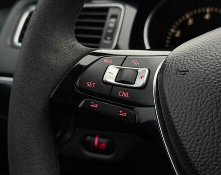 Серый Фольксваген Джетта, объемом двигателя 1.8 л и пробегом 178 тыс. км за 11000 $, фото 10 на Automoto.ua