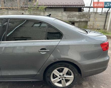 Серый Фольксваген Джетта, объемом двигателя 1.97 л и пробегом 260 тыс. км за 11000 $, фото 3 на Automoto.ua