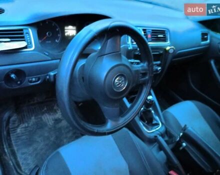 Сірий Фольксваген Джетта, об'ємом двигуна 2 л та пробігом 280 тис. км за 9000 $, фото 6 на Automoto.ua