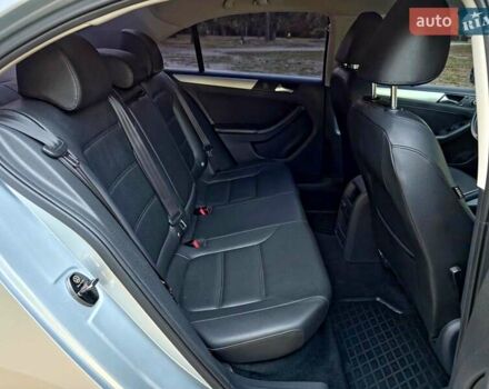 Серый Фольксваген Джетта, объемом двигателя 1.8 л и пробегом 177 тыс. км за 9900 $, фото 22 на Automoto.ua