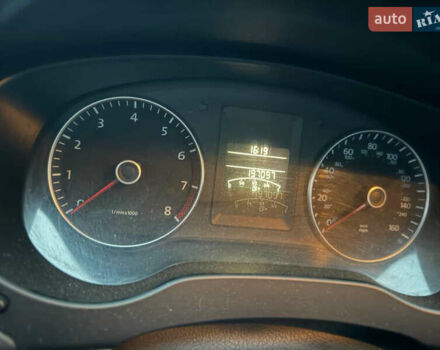 Серый Фольксваген Джетта, объемом двигателя 1.8 л и пробегом 197 тыс. км за 8000 $, фото 5 на Automoto.ua