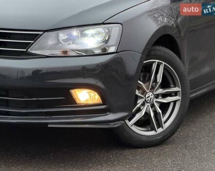 Сірий Фольксваген Джетта, об'ємом двигуна 1.8 л та пробігом 178 тис. км за 11000 $, фото 4 на Automoto.ua