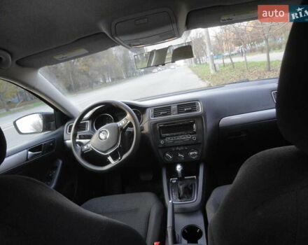 Серый Фольксваген Джетта, объемом двигателя 1.8 л и пробегом 127 тыс. км за 12100 $, фото 21 на Automoto.ua