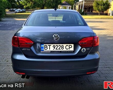 Серый Фольксваген Джетта, объемом двигателя 1.8 л и пробегом 162 тыс. км за 9000 $, фото 4 на Automoto.ua