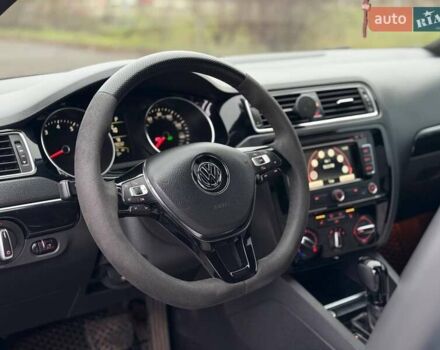 Сірий Фольксваген Джетта, об'ємом двигуна 1.8 л та пробігом 178 тис. км за 11000 $, фото 32 на Automoto.ua