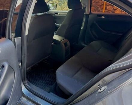 Сірий Фольксваген Джетта, об'ємом двигуна 1.98 л та пробігом 130 тис. км за 8600 $, фото 7 на Automoto.ua