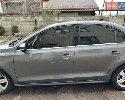 Серый Фольксваген Джетта, объемом двигателя 1.97 л и пробегом 260 тыс. км за 11000 $, фото 2 на Automoto.ua